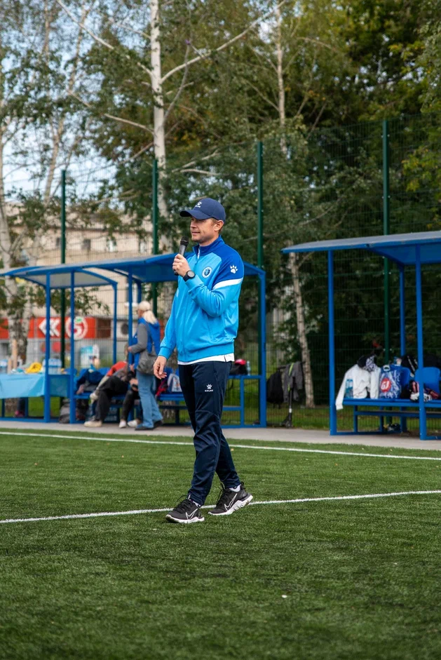 В Бийске прошел спортивный праздник "Футбольный двор"